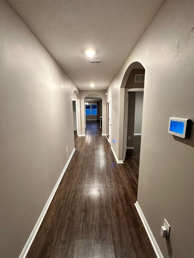 Building Photo - 4/2 Energy Efficient Home in St. Cloud w/ Fenced Back Yard