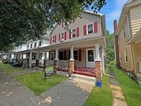 Building Photo - 1018 Baldwin St