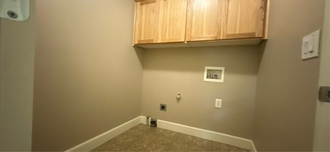 Building Photo - 913 Pintail St