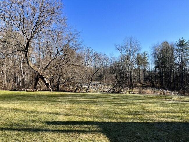 Building Photo - Just In Time For Ski Season - Single Famil...