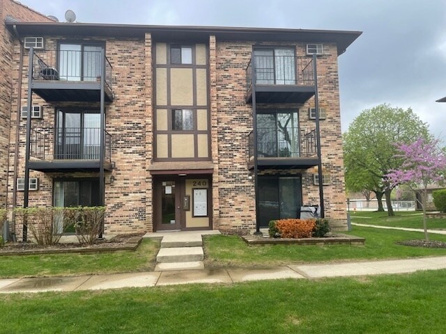 Building Photo - 240 Klein Creek Ct