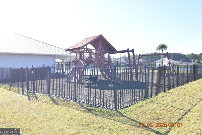 Building Photo - 213 Collin Nicholas Dr