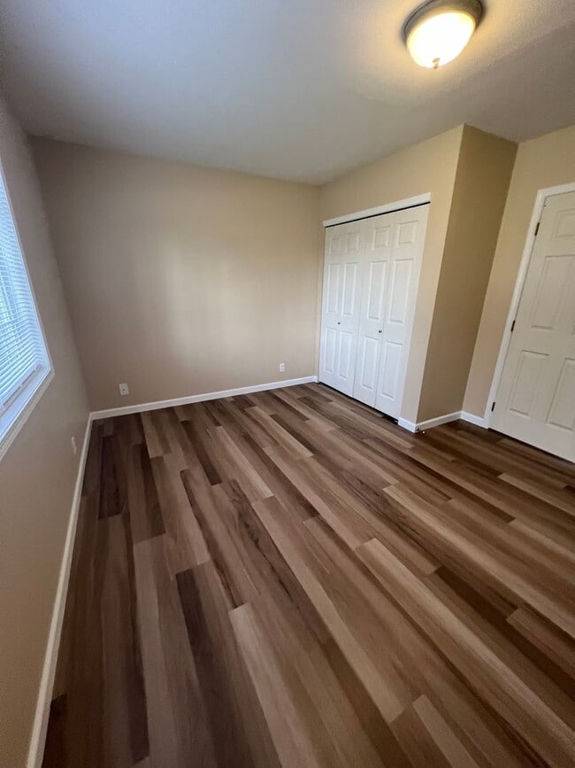 Building Photo - 3424 Bennett Dr