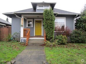 Building Photo - Charming 3 Bedroom Craftsman in North Tacoma