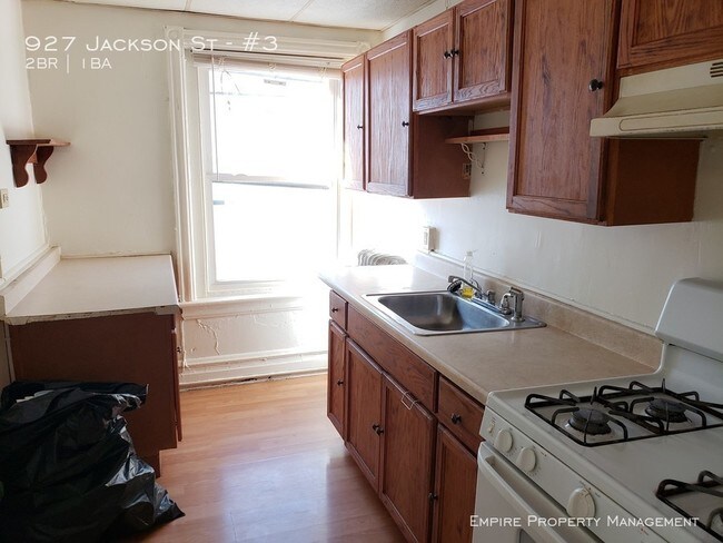 Building Photo - 2 Bedroom 1 bath in Allentown