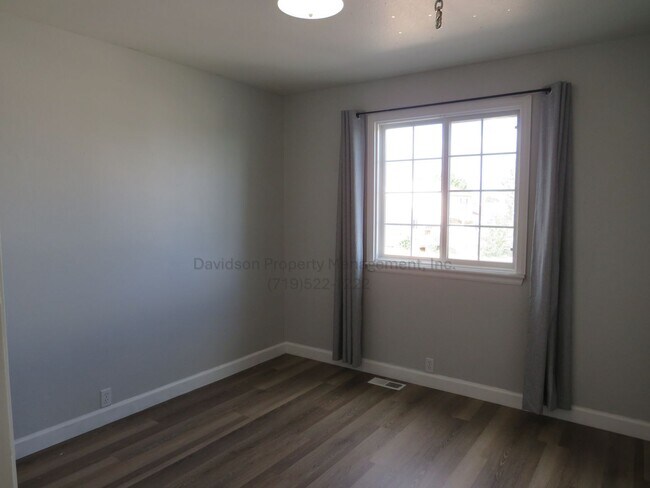 Building Photo - 6369 Cache Dr