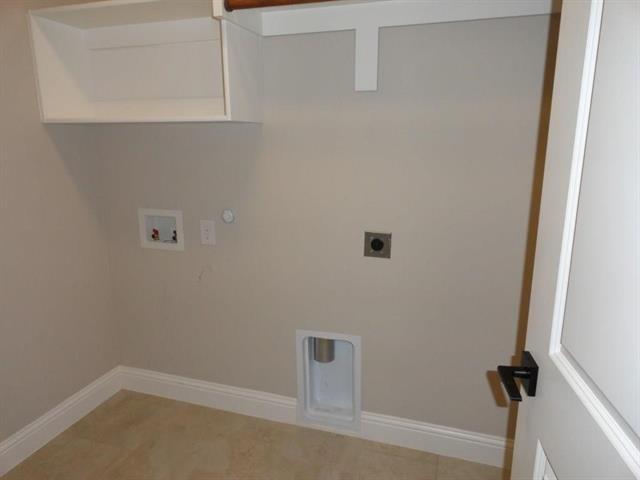 Building Photo - 309 Peachtree Ln