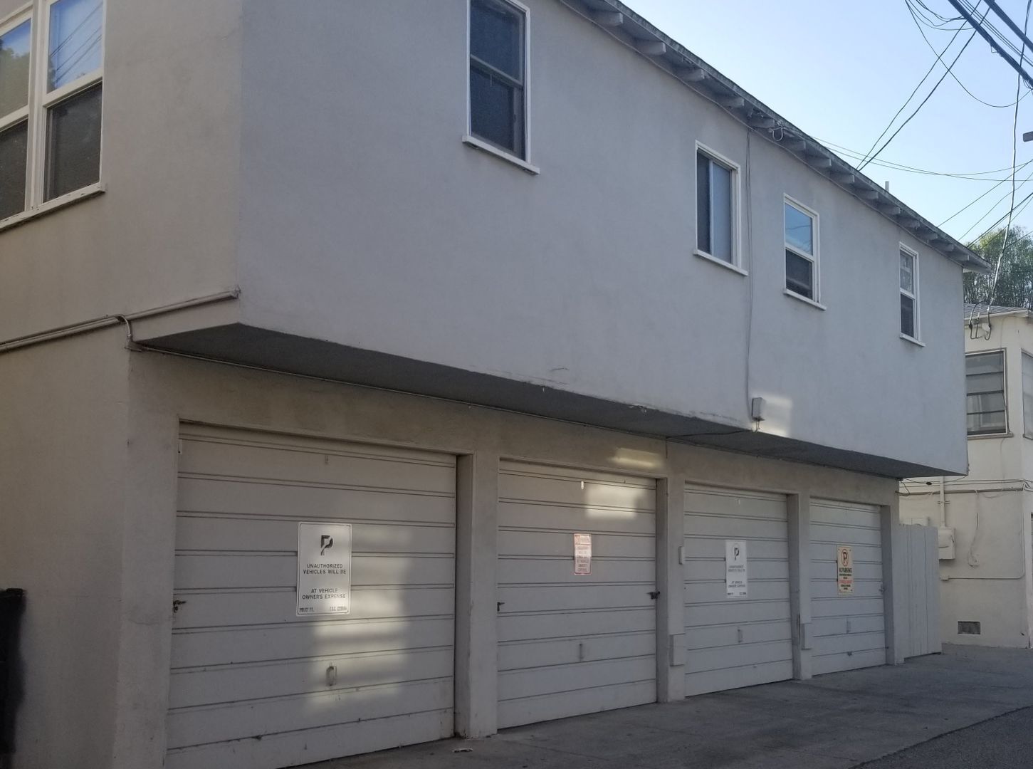 Building Photo - 14437 Dickens St