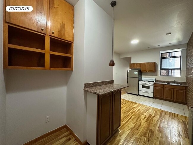 Building Photo - 420 St Nicholas Ave