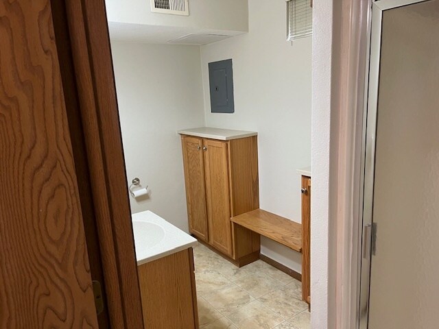 Building Photo - 211 Brookwood Dr