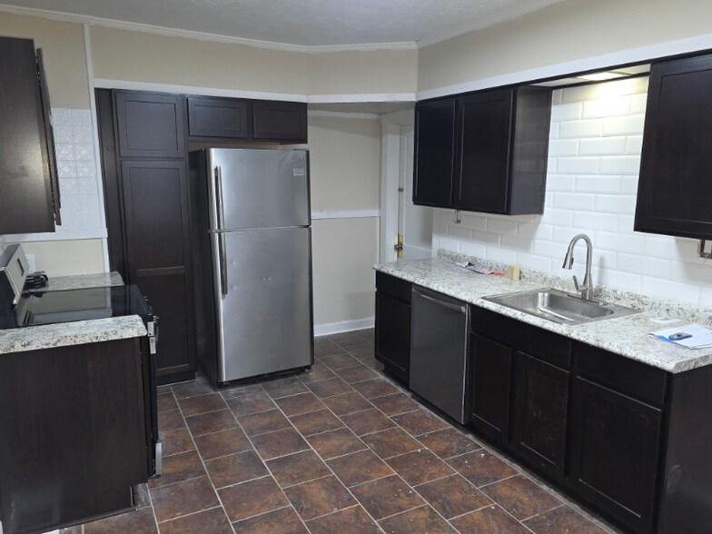 Building Photo - 4074 Skiff St