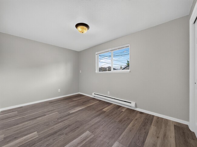 Building Photo - 3217 Norton Ave