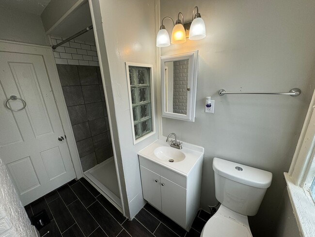 Building Photo - 149-151-151 E Woodrow Ave