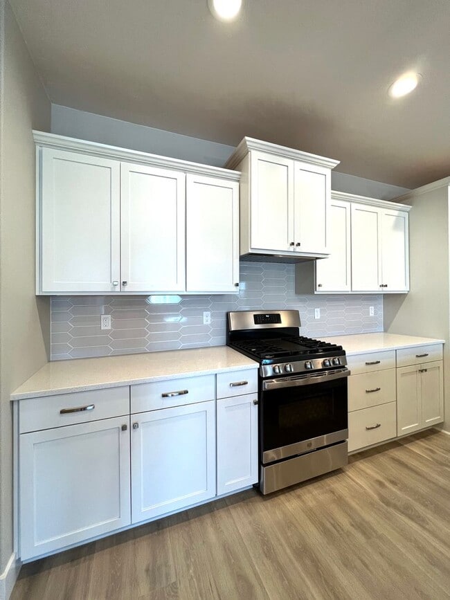 Building Photo - 2609 Sunray Ave