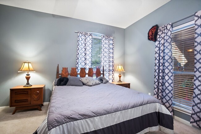 Building Photo - 9292 Deepwater Dr