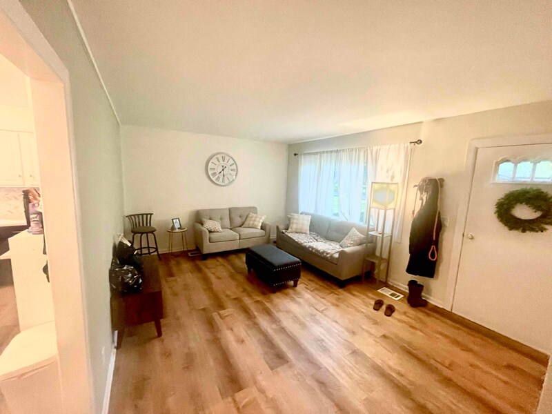 Building Photo - 5921 Harvest Ln