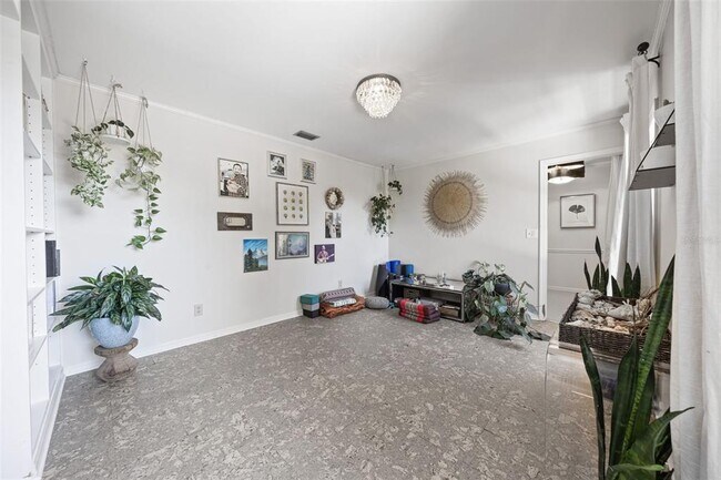 Building Photo - 3301 W Morrison Ave