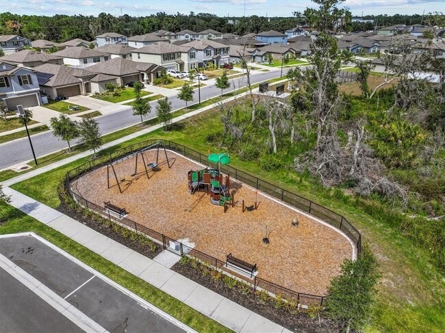 Building Photo - 10205 Alder Green Dr