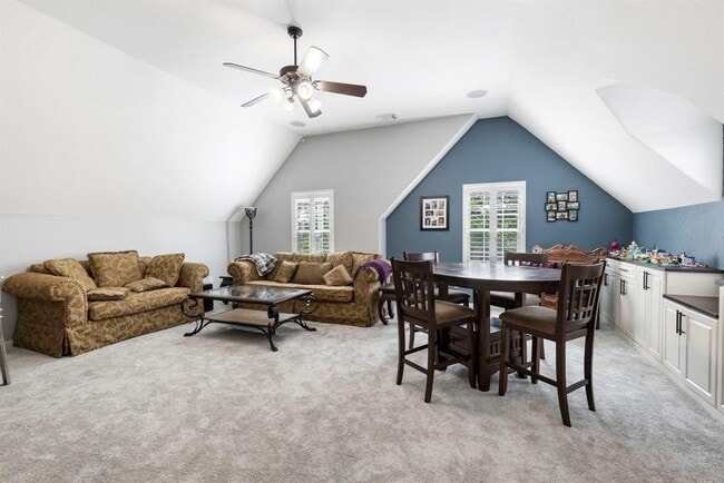 Building Photo - 99 W Hullwood Cir