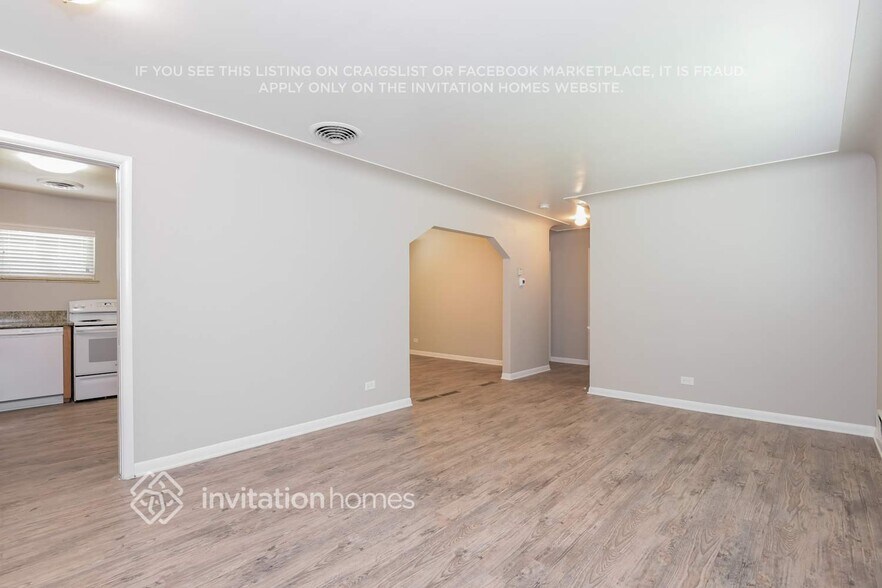 Building Photo - 1685 S Wolff St