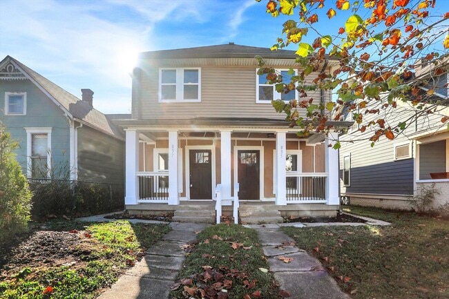 Building Photo - MOVE IN SPECIAL - Modern, Chic and brand new 2 bedroom with an office -   Discover This Home That...