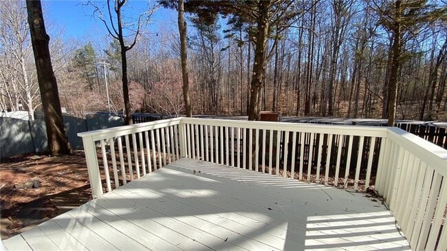 Building Photo - 325 Pintail Ct