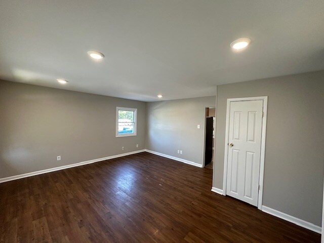 Building Photo - 208 Kenmark Rd