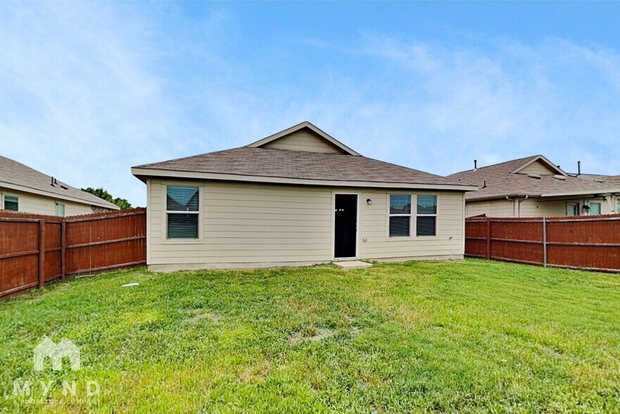 Building Photo - 14356 Cloudview Way