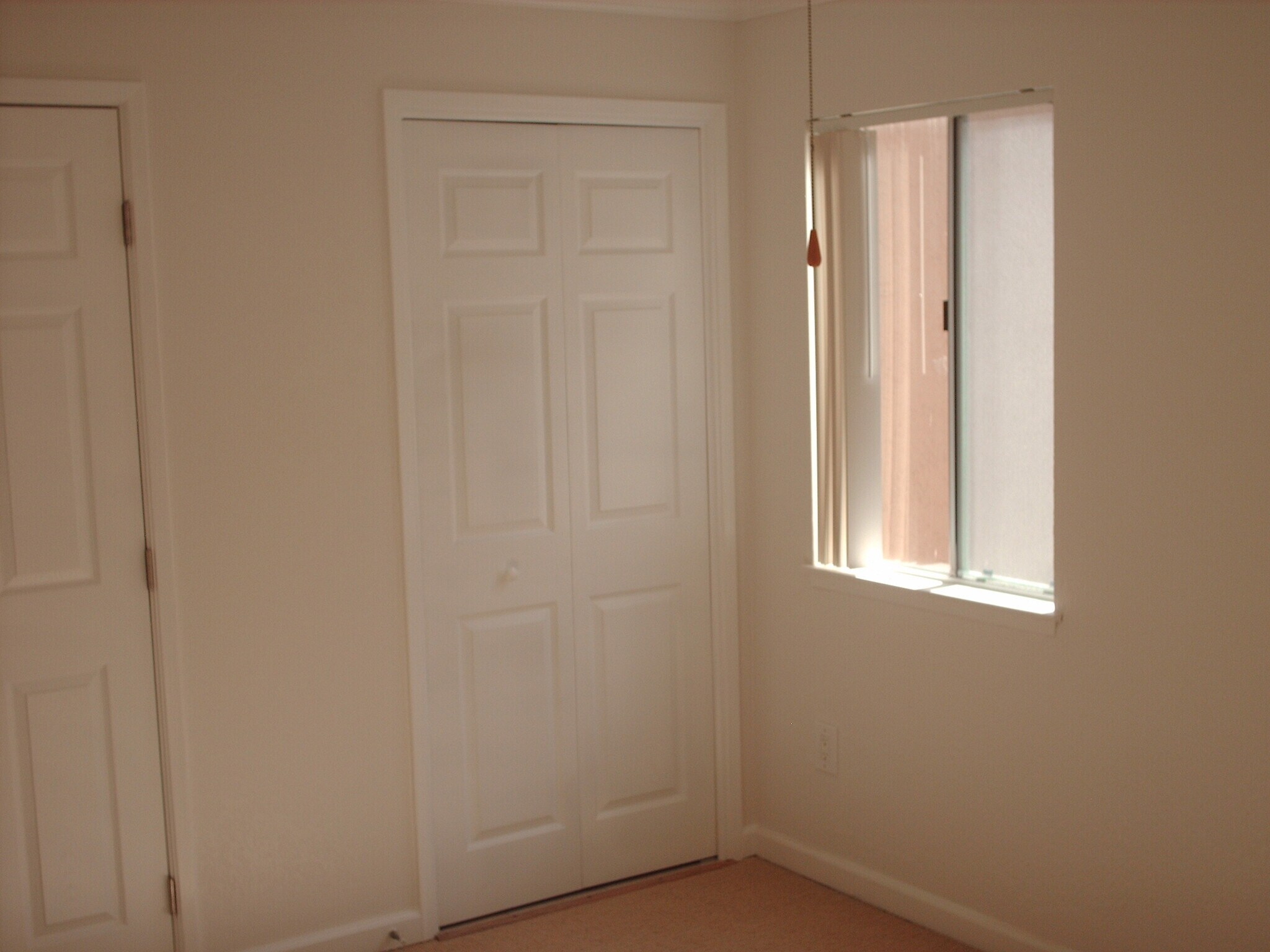 Second bedroom - 3520 Lebon Dr