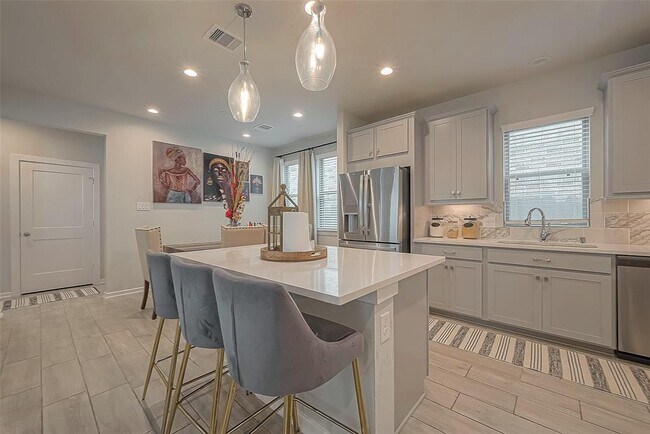 Building Photo - 23611 Blackhaw Blossom Ln