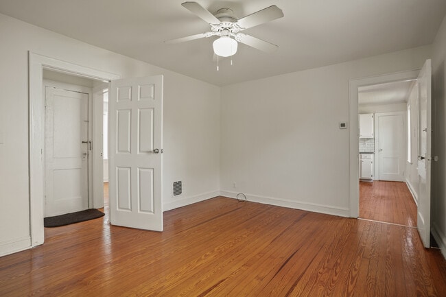 Building Photo - 221 Hunyadi Ave