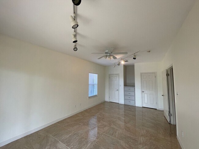 Building Photo - GORGEOUS VIEWS OF LAKE TRAVIS AT HUDSON BEND