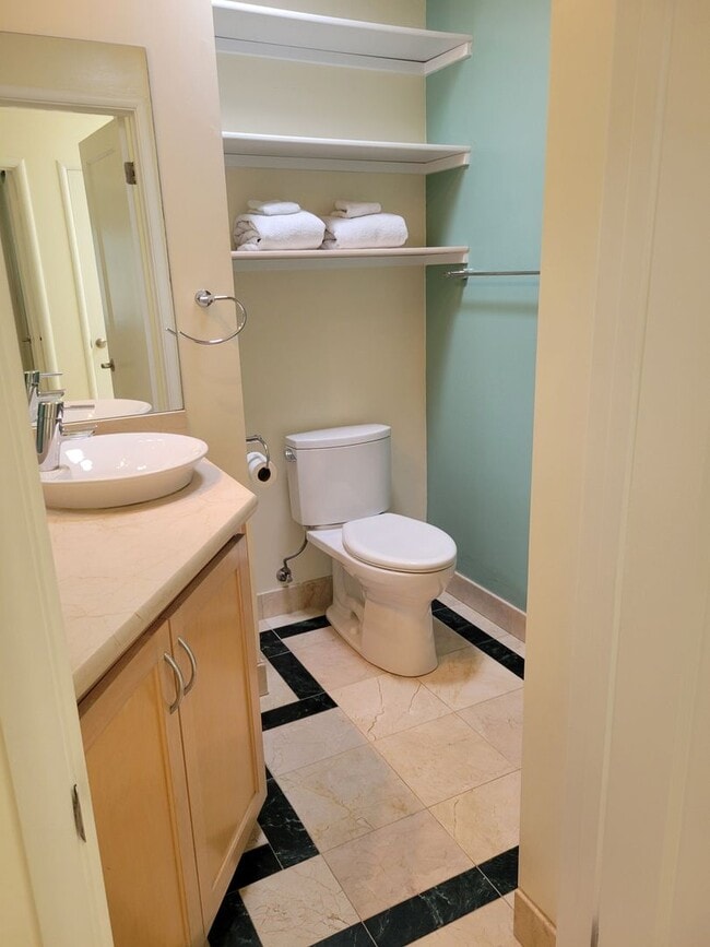 Building Photo - Single level 3 bedroom home in Glorietta N...
