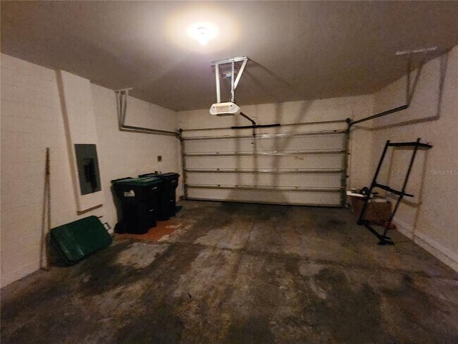 Building Photo - 1540 Whitewater Falls Dr