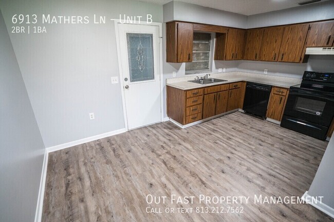 Building Photo - Updated 2-Bedroom, 1-Bath Unit in Riverview!