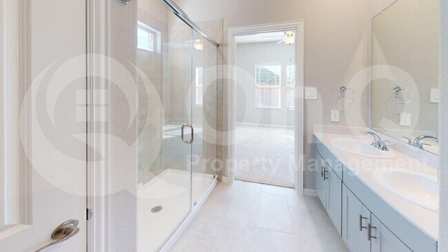 Building Photo - 505 Blanton St