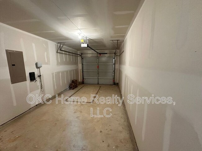 Building Photo - 3313 NW 148th St