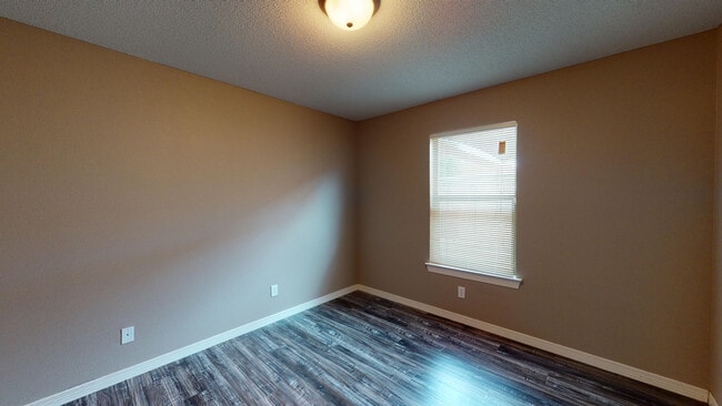 Building Photo - 2608 Tanning Rock