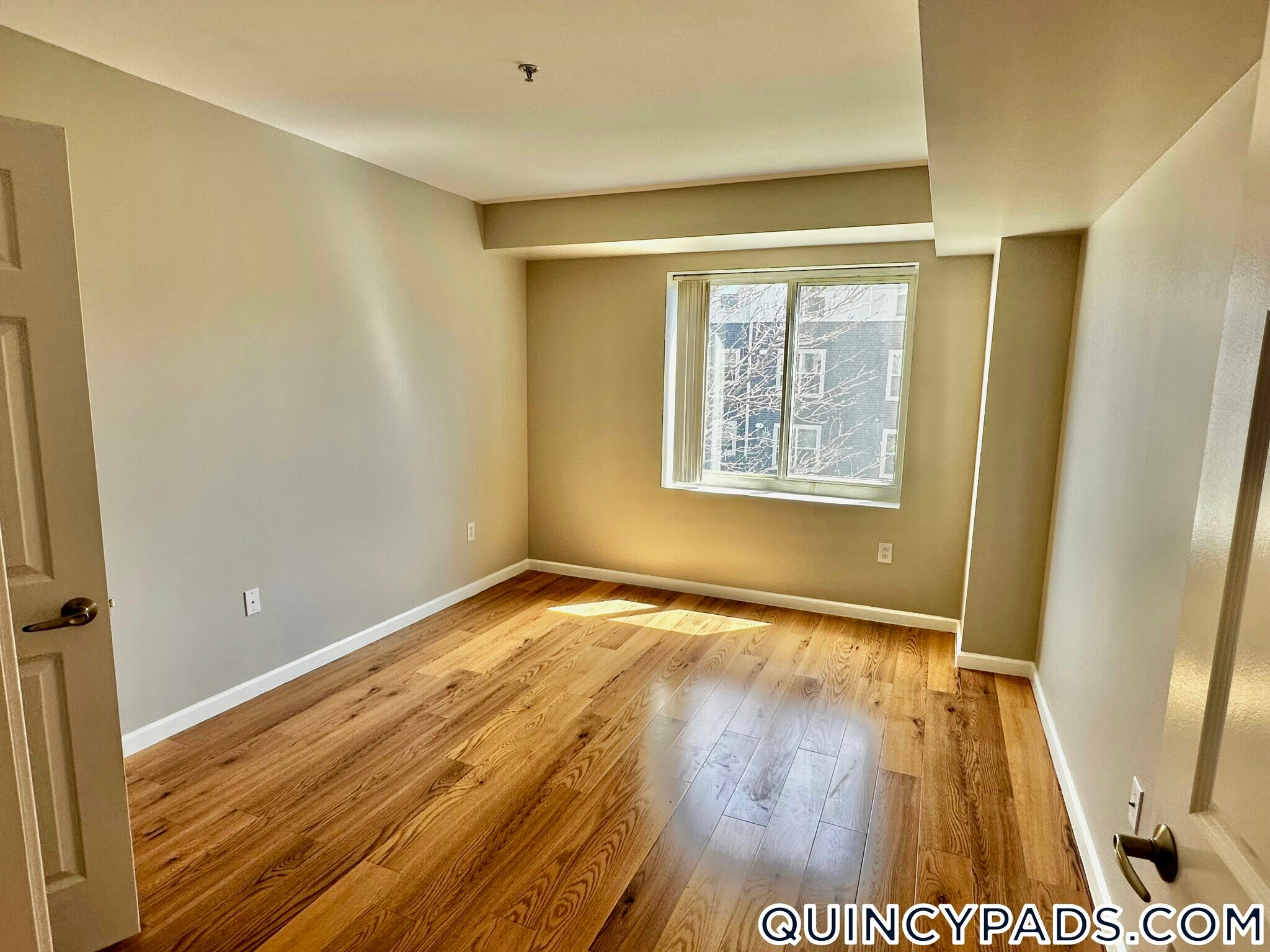 Building Photo - 1 Cityview Ln