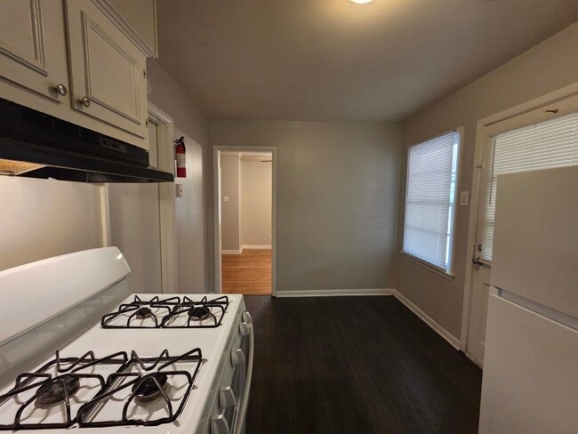 Building Photo - 5369 Lochinvar Rd