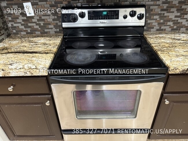 Building Photo - 9103 Whisper Cove Rd