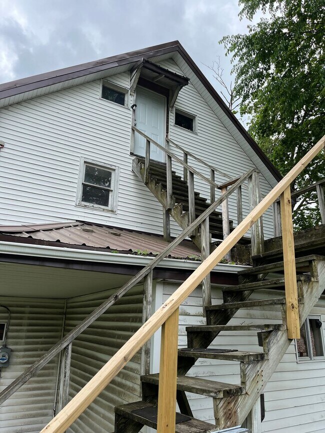 Primary Photo - 153 McDowell Ave