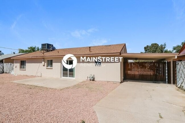 Building Photo - 4 Bedroom Pet-Friendly Home in PHOENIX, AZ...