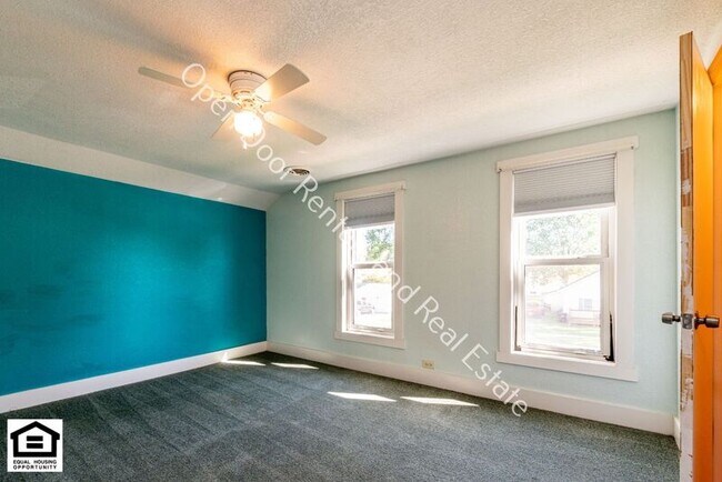 Building Photo - 575 S Wayne St