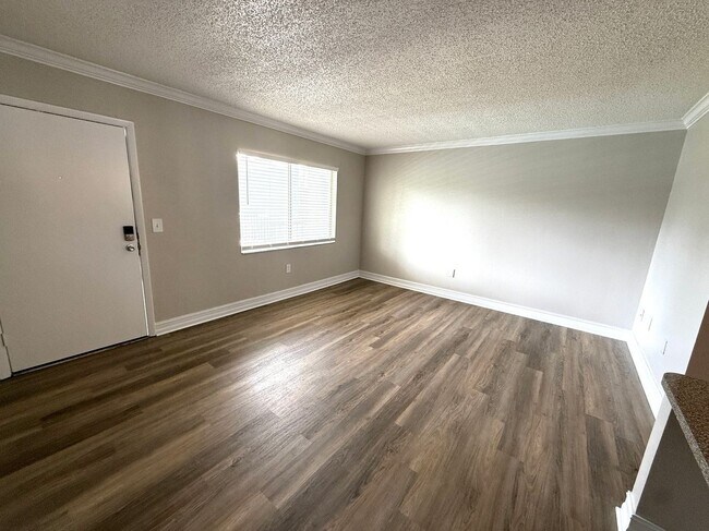 Building Photo - Waterside @ Crane's Roost 122-220 Waterfront Way - Waterside @ Crane's Roost 122-220 Waterfront Way
