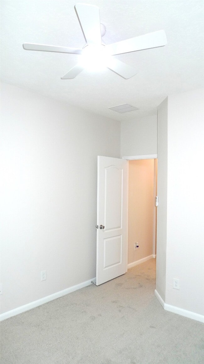 Building Photo - 6707 Lindale Springs Ln