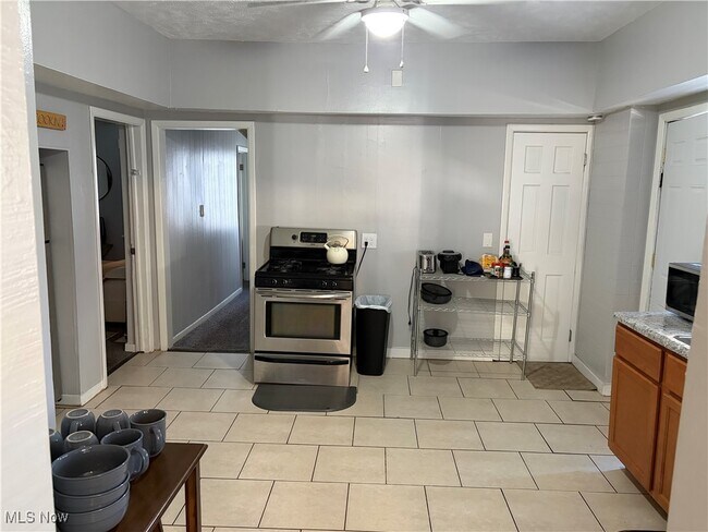 Building Photo - 3906 Memphis Ave