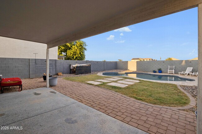 Building Photo - 38257 N Jonathan St