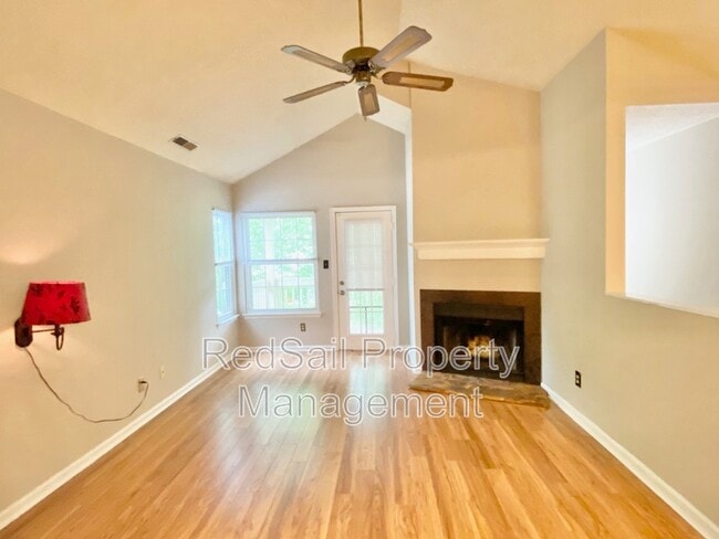 Building Photo - 103 Windsor Ln