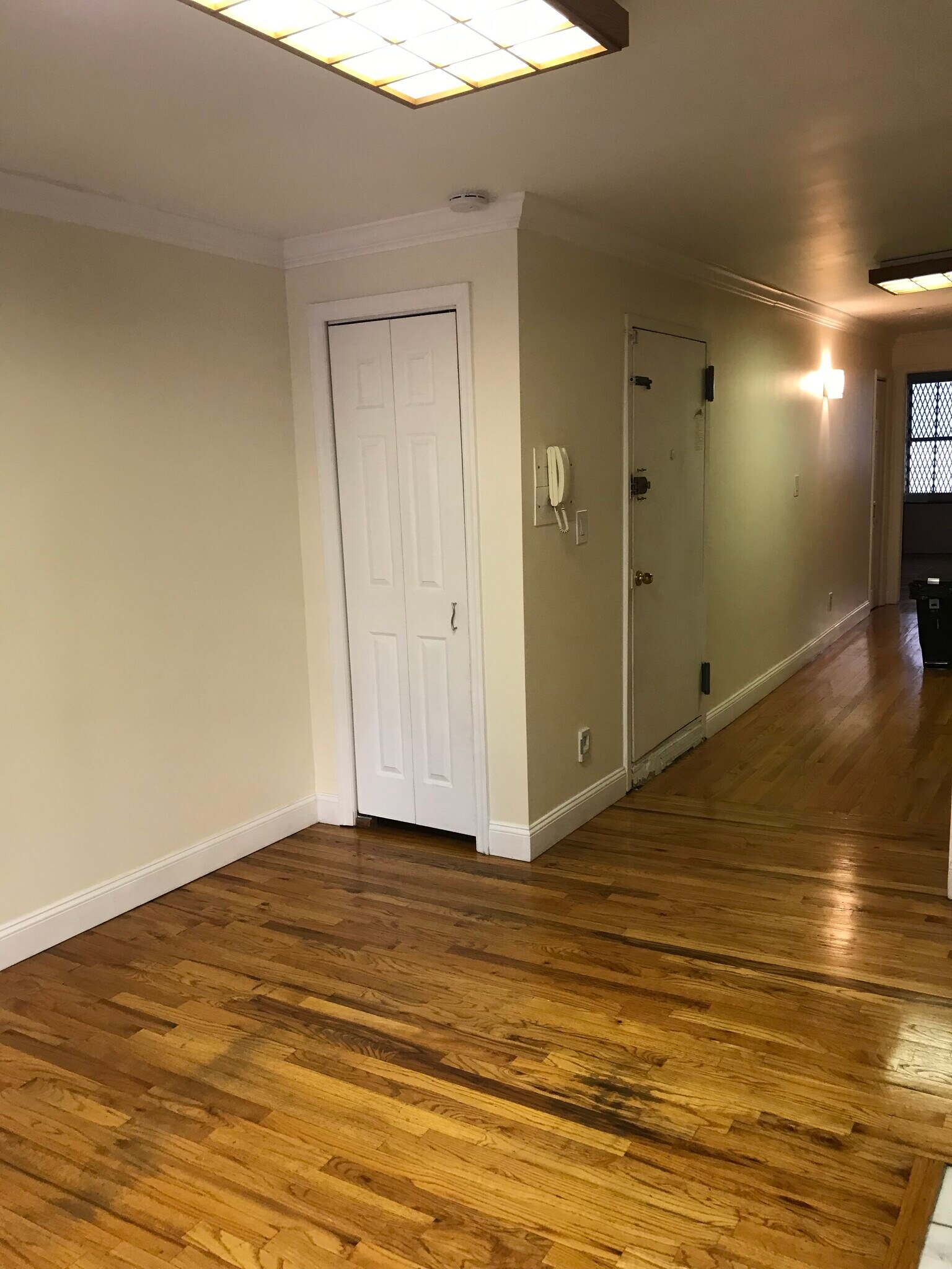 Building Photo - 379 1st Ave